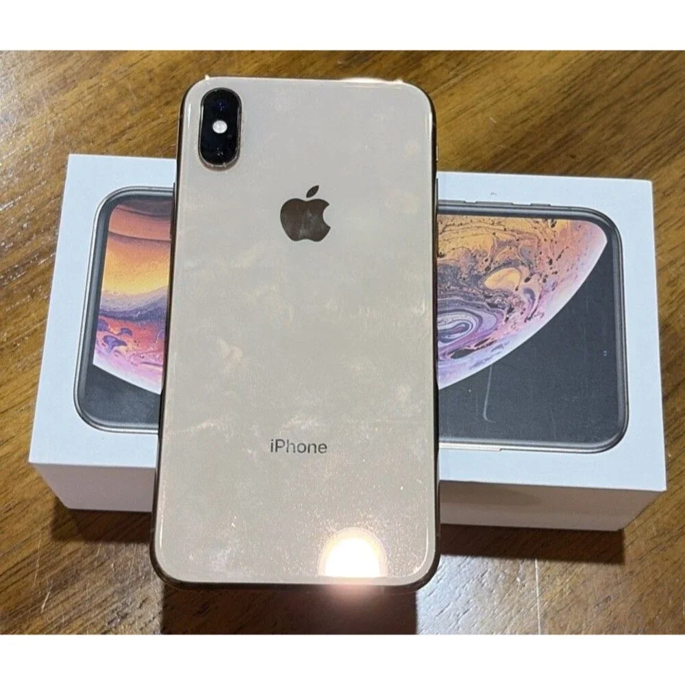 Apple iPhone XS 64gb unlocked used, Gold With Original Box EarPods W/connector